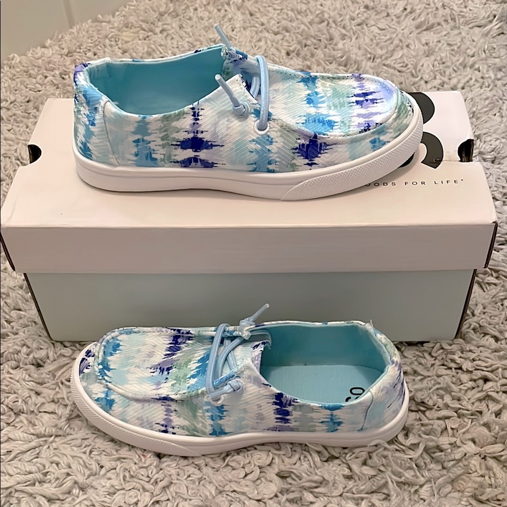 NIB SO “Ziti” Blue Aztec Slip-On Shoes, Size 1